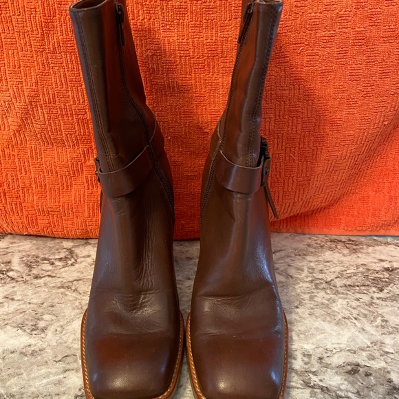 Nine West size 7 leather boots - Picture 4 of 5